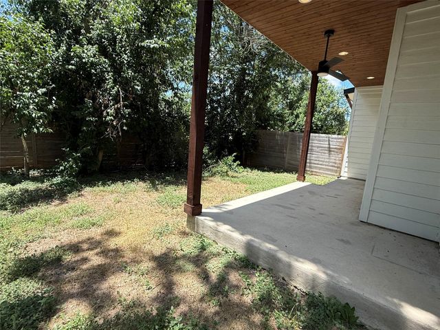 3509 Oak Springs DR A, Austin, TX 78721