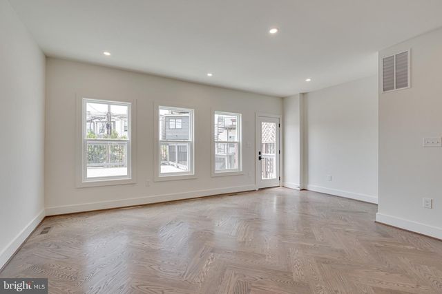 4820 5TH ST NW, Washington, DC 20011