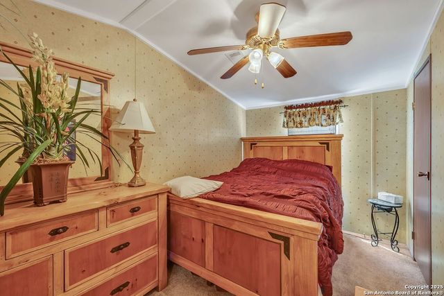 2654 Matthews Ranch Road, Dilley, TX 78017