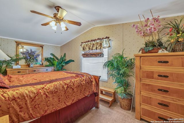 2654 Matthews Ranch Road, Dilley, TX 78017