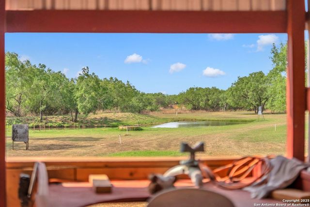 2654 Matthews Ranch Road, Dilley, TX 78017