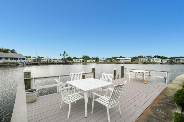 7162 MOUNT ARLINGTON DRIVE NE 417, St Petersburg, FL 33702