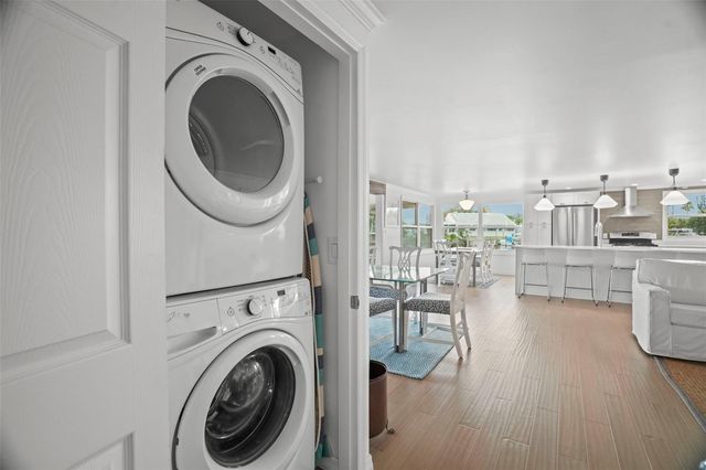 7162 MOUNT ARLINGTON DRIVE NE 417, St Petersburg, FL 33702