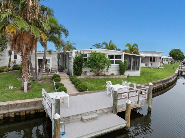 7162 MOUNT ARLINGTON DRIVE NE 417, St Petersburg, FL 33702