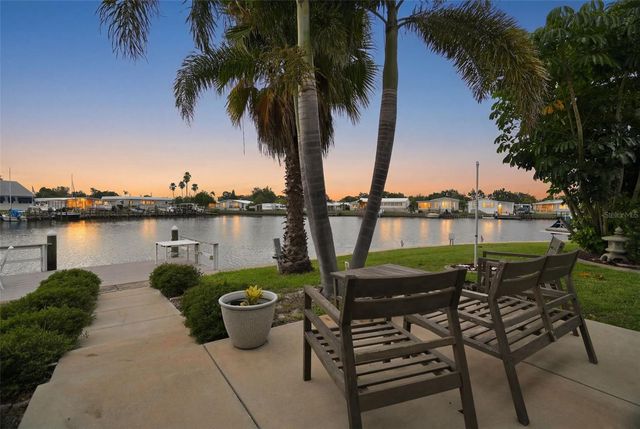 7162 MOUNT ARLINGTON DRIVE NE 417, St Petersburg, FL 33702