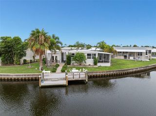 7162 MOUNT ARLINGTON DRIVE NE 417, St Petersburg, FL 33702