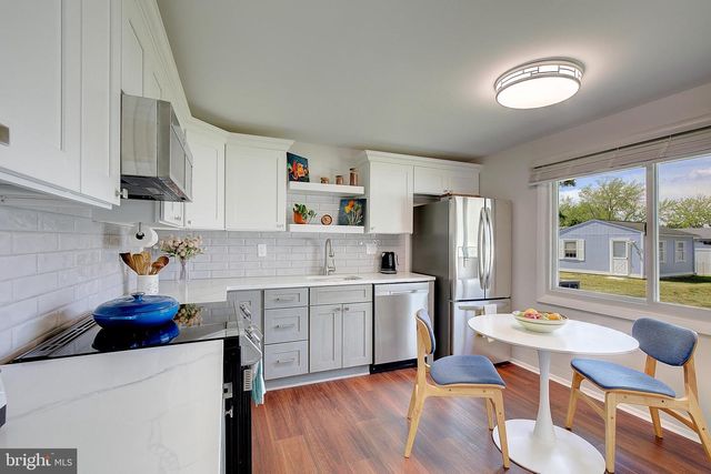 5304 DORIS DR, Waldorf, MD 20601