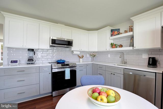 5304 DORIS DR, Waldorf, MD 20601