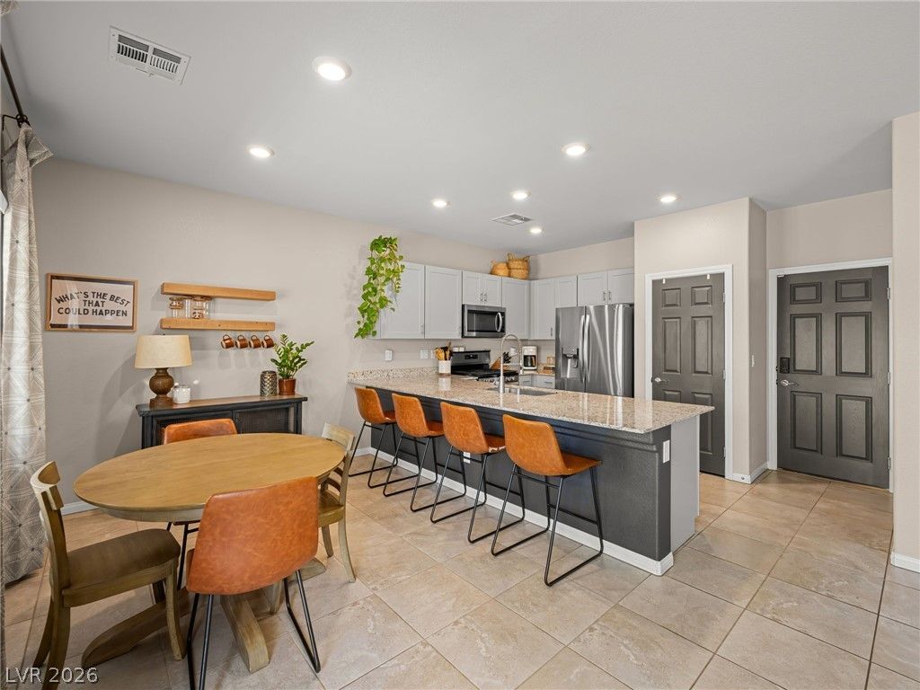 4455 Shimmer Point Avenue, North Las Vegas, NV 89084 — exterior