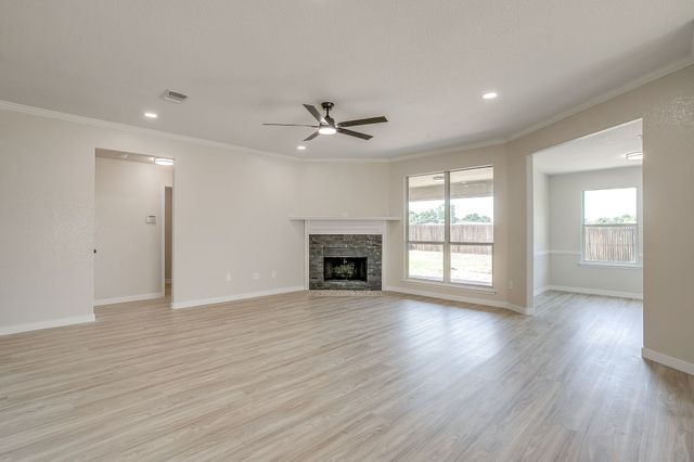 214 Rose Avenue, Cleburne, TX 76033