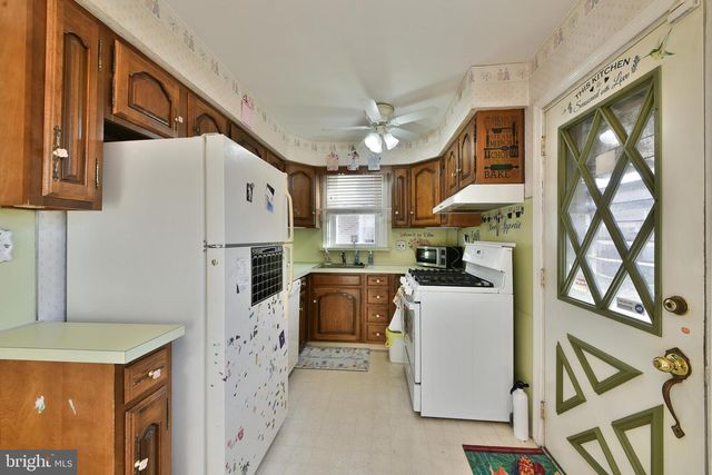 1012 SAINT VINCENT ST, Philadelphia, PA 19111