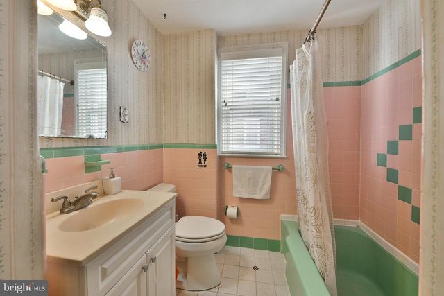 1012 SAINT VINCENT ST, Philadelphia, PA 19111