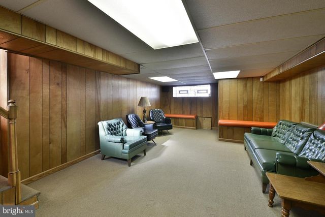 1012 SAINT VINCENT ST, Philadelphia, PA 19111