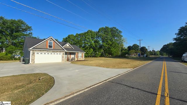 1693 Hannon Road, Inman, SC 29349