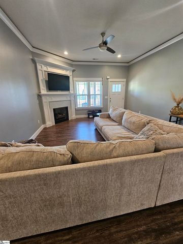 1693 Hannon Road, Inman, SC 29349