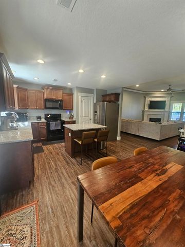 1693 Hannon Road, Inman, SC 29349