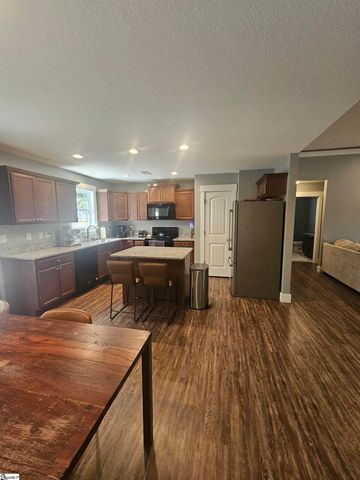 1693 Hannon Road, Inman, SC 29349