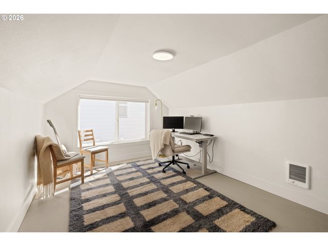 8623 N CURTIS Ave, Portland, OR 97217