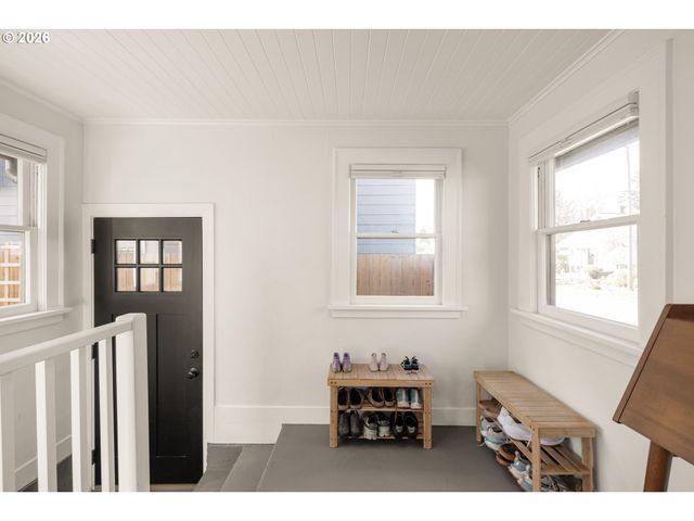 8623 N CURTIS Ave, Portland, OR 97217