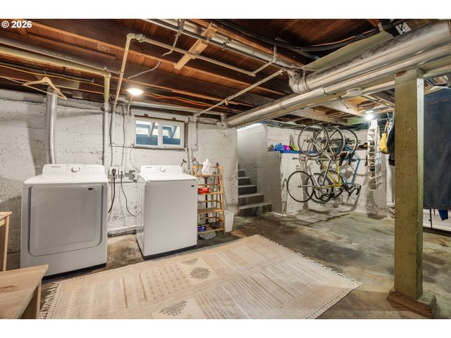 8623 N CURTIS Ave, Portland, OR 97217