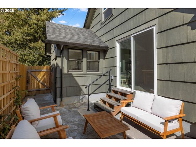 8623 N CURTIS Ave, Portland, OR 97217