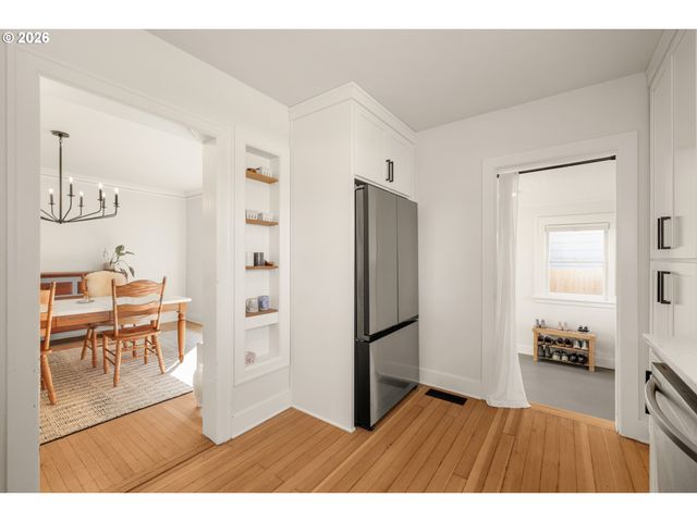 8623 N CURTIS Ave, Portland, OR 97217