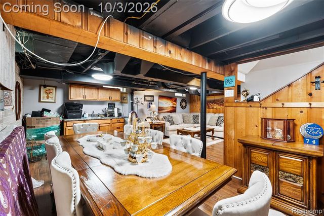 827 N Vernon Street, Dearborn, MI 48128