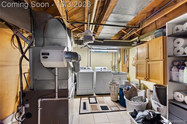 827 N Vernon Street, Dearborn, MI 48128