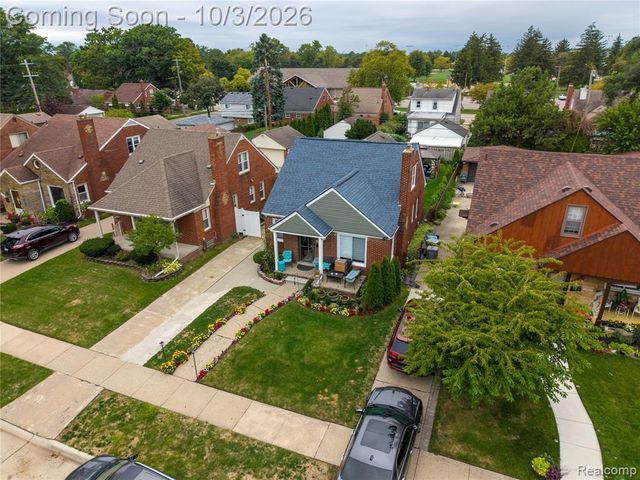 827 N Vernon Street, Dearborn, MI 48128