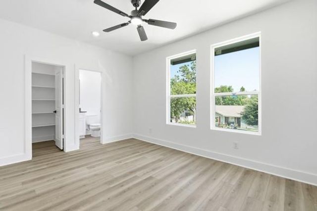 110 Luetta Street, Houston, TX 77076