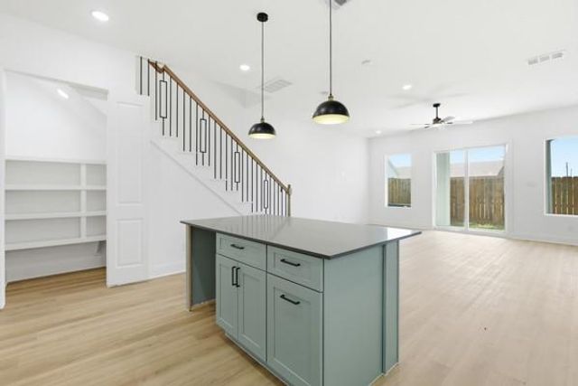 110 Luetta Street, Houston, TX 77076