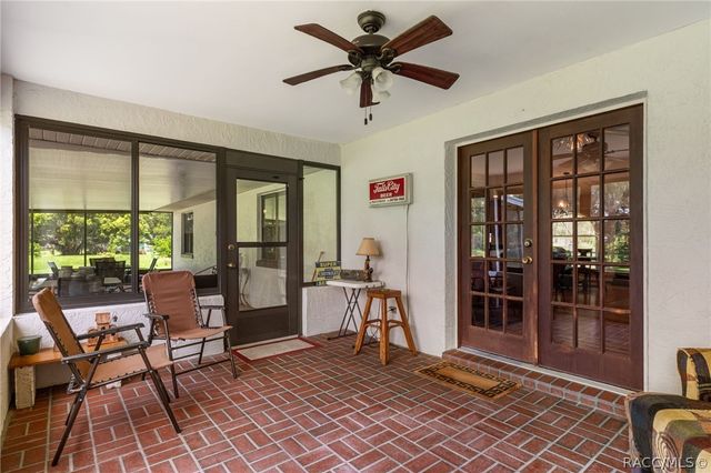 9552 E Tsala Apopka Drive, Floral City, FL 34436