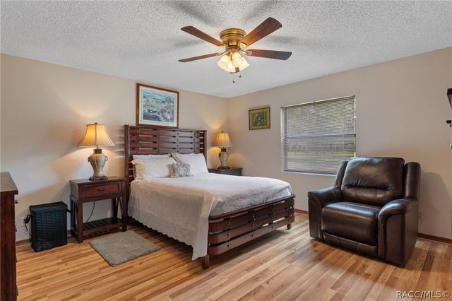 9552 E Tsala Apopka Drive, Floral City, FL 34436