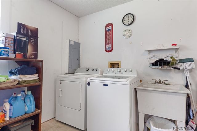 9552 E Tsala Apopka Drive, Floral City, FL 34436