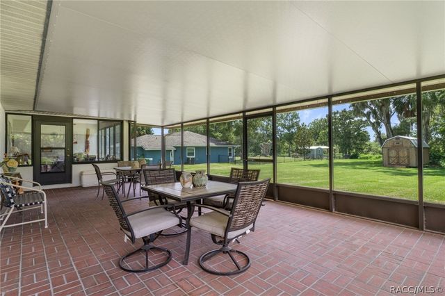 9552 E Tsala Apopka Drive, Floral City, FL 34436