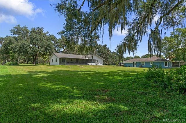 9552 E Tsala Apopka Drive, Floral City, FL 34436