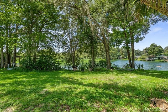 9552 E Tsala Apopka Drive, Floral City, FL 34436