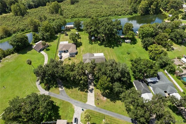 9552 E Tsala Apopka Drive, Floral City, FL 34436