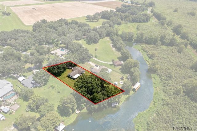 9552 E Tsala Apopka Drive, Floral City, FL 34436