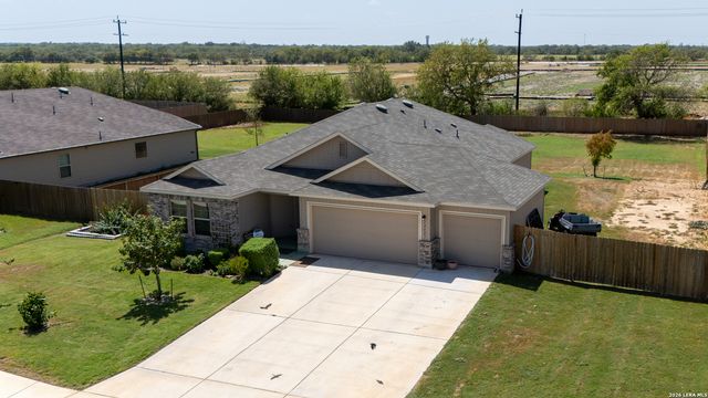 12423 Autumn Way, Atascosa, TX 78002