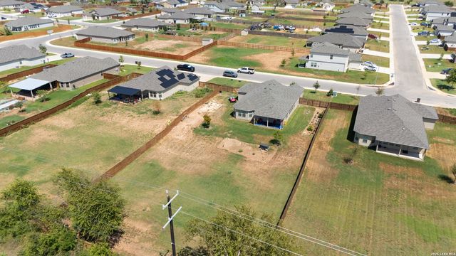 12423 Autumn Way, Atascosa, TX 78002