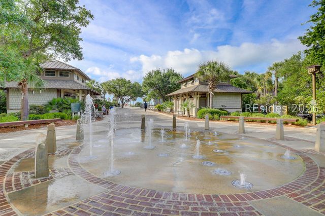 21 Lagoon Rd Apt A2A, Hilton Head Island, SC 29928