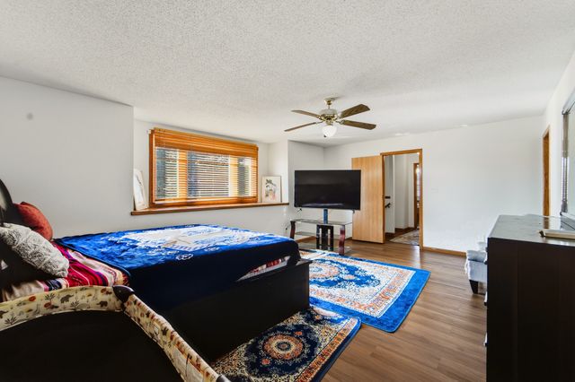 14543 Summit Drive, Clive, IA 50325