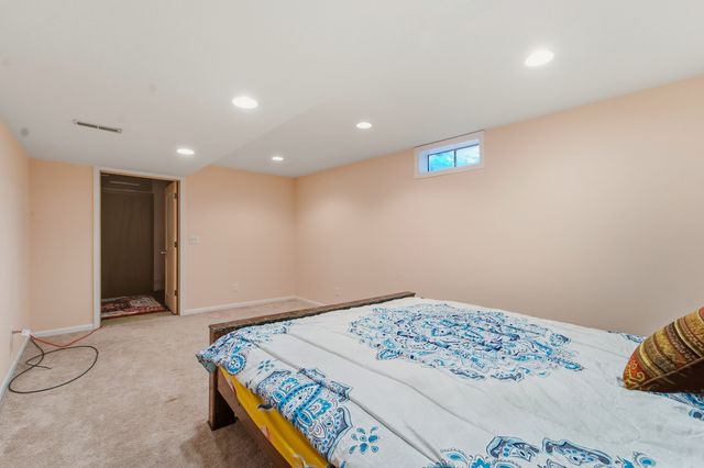 14543 Summit Drive, Clive, IA 50325