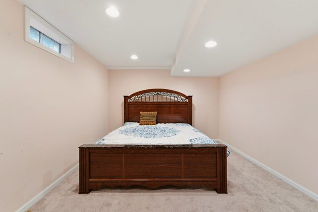 14543 Summit Drive, Clive, IA 50325