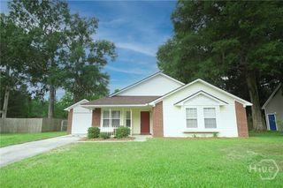 102 Whippoorwill Lane E, Richmond Hill, GA 31324