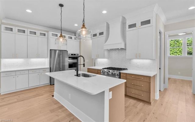 6099 Reynolda Trace, Greensboro, NC 27455