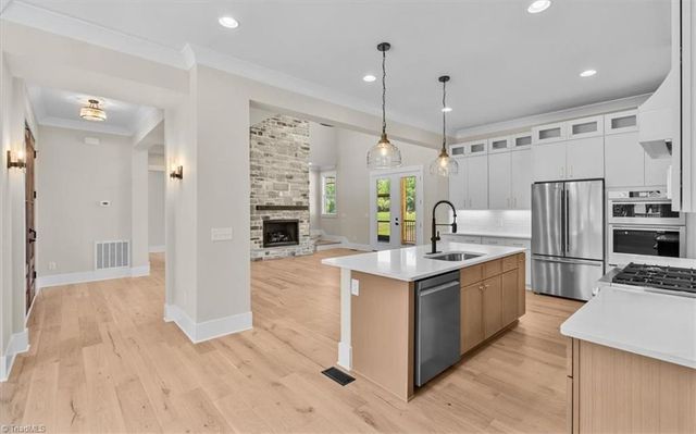 6099 Reynolda Trace, Greensboro, NC 27455