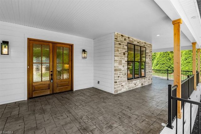 6099 Reynolda Trace, Greensboro, NC 27455