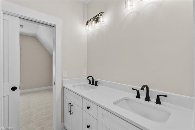 6099 Reynolda Trace, Greensboro, NC 27455
